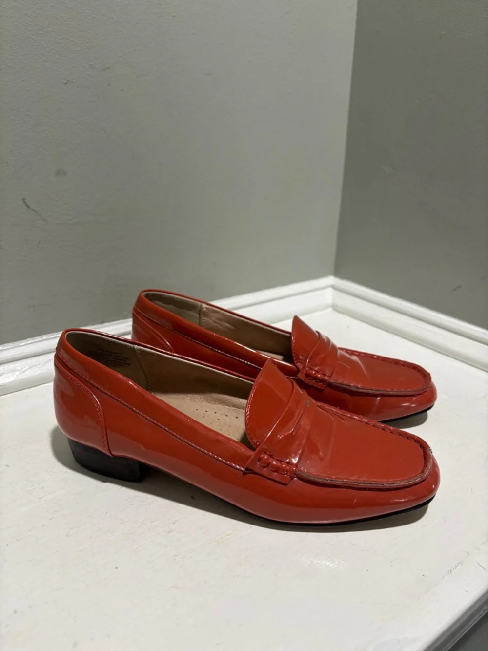 Nine West Red/Orange Patent Leather Penny Loafers-size 7.5 - Picture 2 of 6